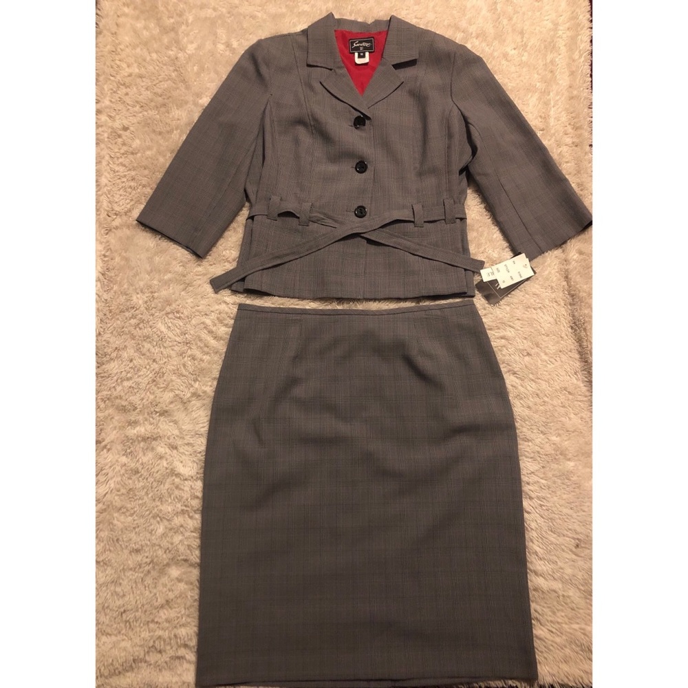 Sweet Grey skirt suit